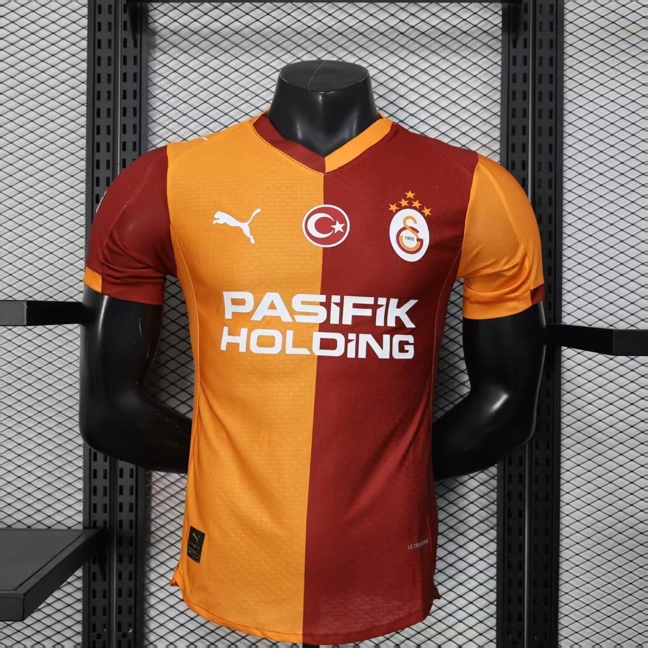 25/26 Galatasaray Home Player Jersey