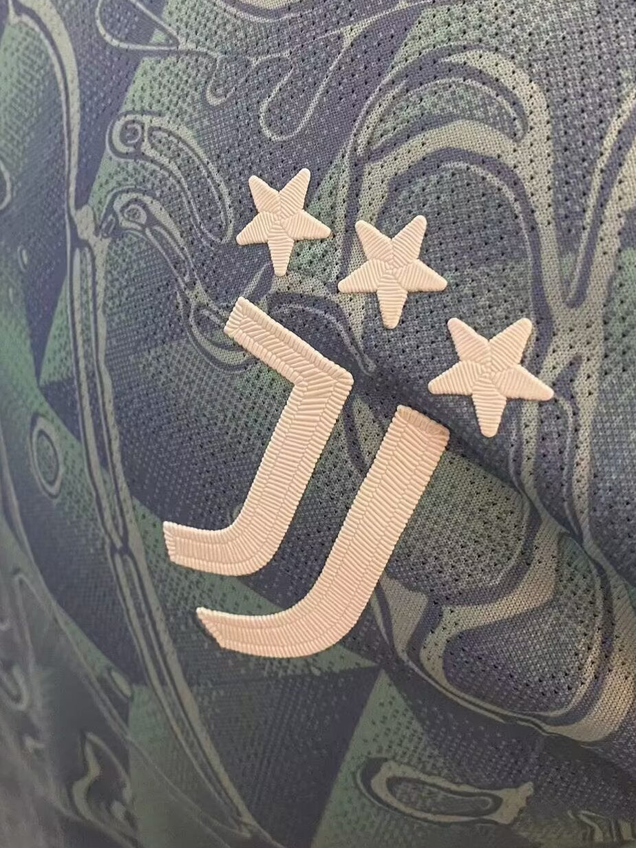 25/26 Juventus Away Player Jersey